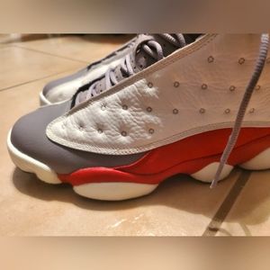 Nike jordan's retro 13s "gray toes" / size "9 men, original box included